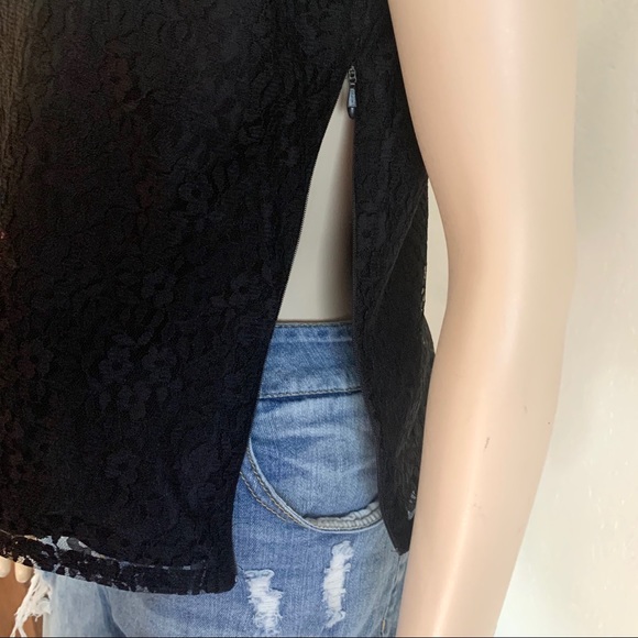 3/$30 Steilmann Black Lace Sleeveless Lined Blouse - Picture 6 of 10